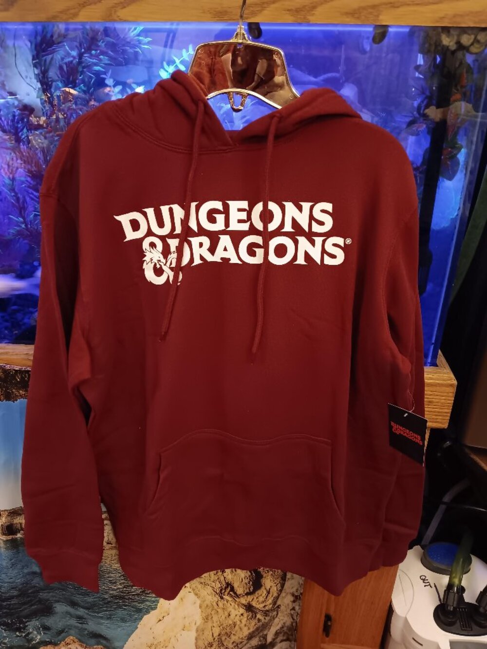 Dungeons And Dragons Burgundy Hoodie Mens Size Medium Up to 50 inch chest! NWT!